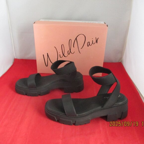 Wild Pair Theodorra Two-Piece Lug Sole Sandals $60 - US Size 8 1/2 - Black- 1348 - Picture 6 of 12